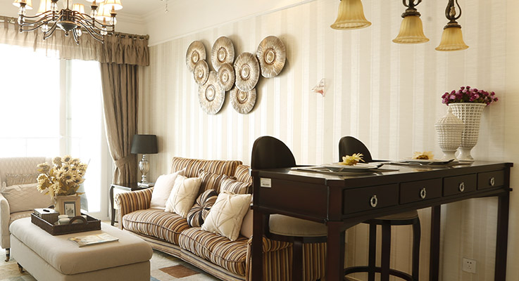 wallpapering
